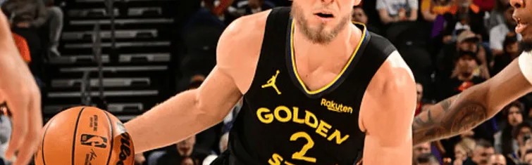 波杰身体不适提前退出比赛，投篮3中0得到0分3篮板正负值-21